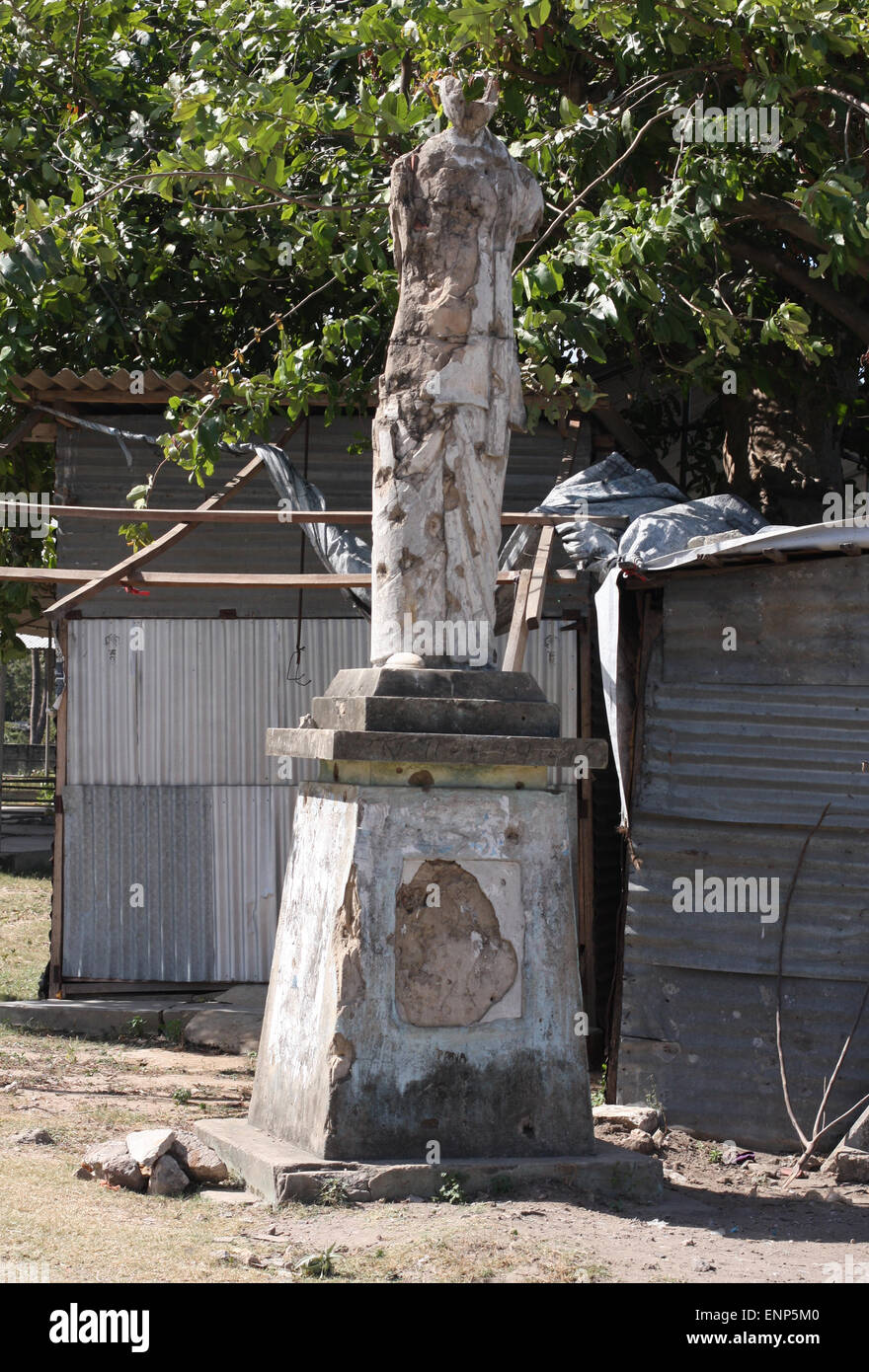 Statue beschädigt während des Bürgerkrieges in Sri Lanka Stockfoto