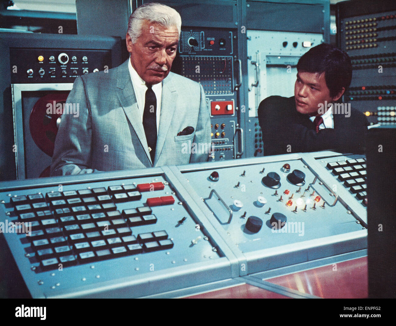 Der Computer Wore Tennis Schuhe, aka: Superhirn in Tennisschuhen, USA 1969, Regie: Robert Butler, Monia: Cesar Romero ("Links" Stockfoto