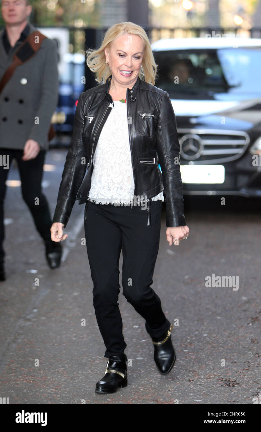 Jayne Torvill außerhalb der ITV Studios mit: Jayne Torvill Where: London, Vereinigtes Königreich bei: 5. November 2014 Stockfoto