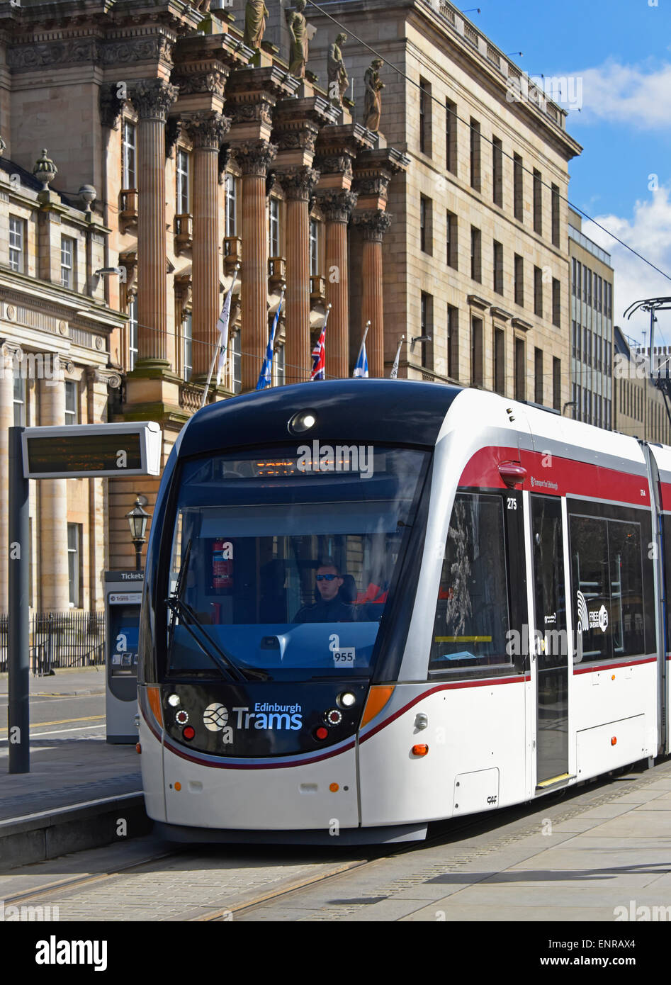 Edinburgh-Straßenbahn. St.Andrew Square, Edinburgh, Schottland, Vereinigtes Königreich, Europa. Stockfoto