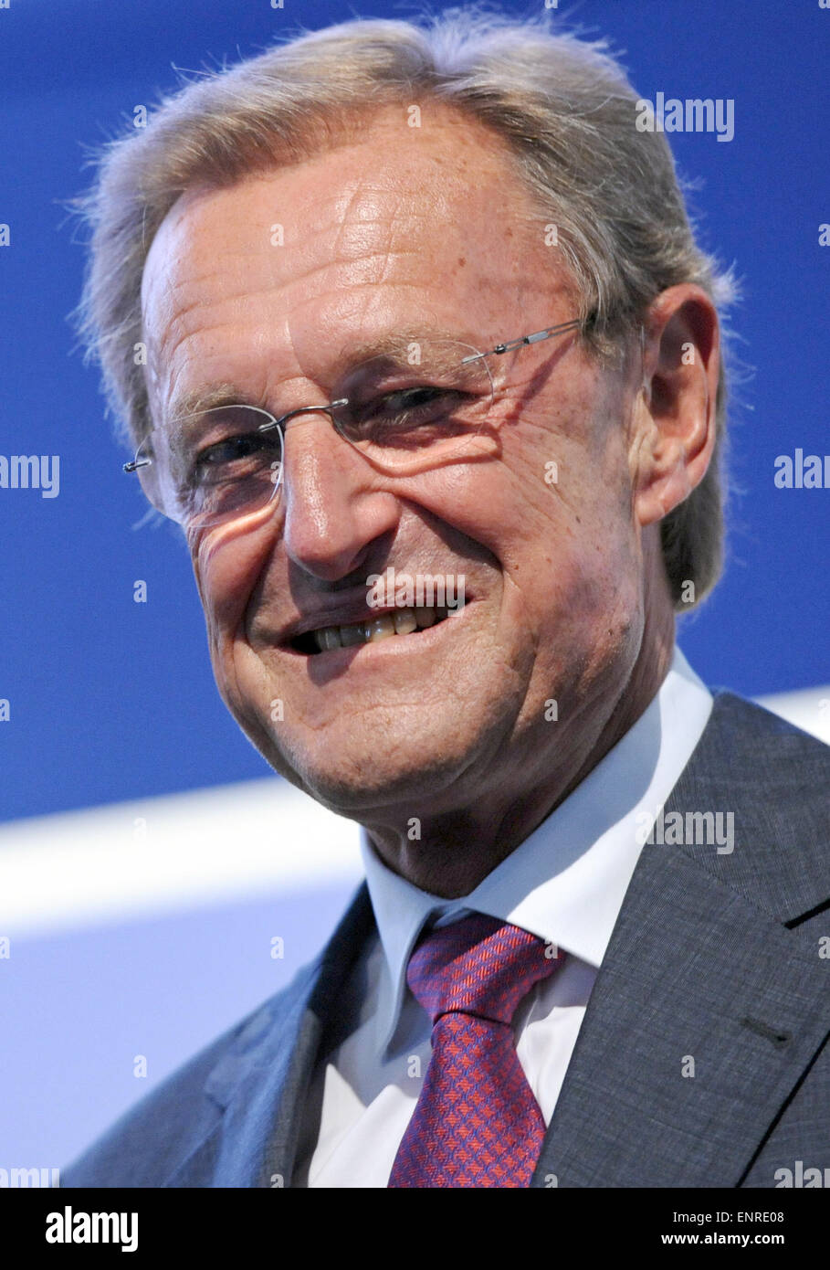 Helmut perlet Fotos und Bildmaterial in hoher Auflösung Alamy