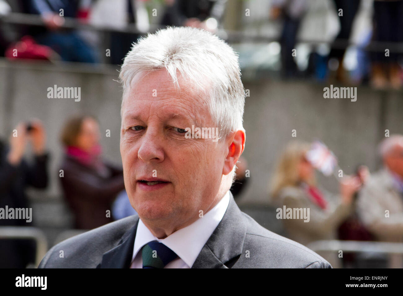 Westminster, London, UK. 10. Mai 2015. Erster Minister von Nordirland Peter Robinson wurde unter Würdenträger teilnahmen Dankgottesdienst in der Westminster Abbey zum 70. Jahrestag des VE Tag Credit: Amer Ghazzal/Alamy Live-Nachrichten Stockfoto