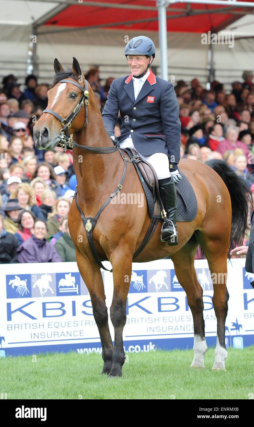 Badminton, UK. 10. Mai 2015. Mitsubishi Motors Badminton Horse Trials 2015. Badminton, England. Rolex Grand Slam-Turnier und ein Teil der FEI-Serie 4 Sterne. Finaltag Fahrer-Parade vor der Endphase - Springturnier Credit: Julie Badrick/Alamy Live News Stockfoto