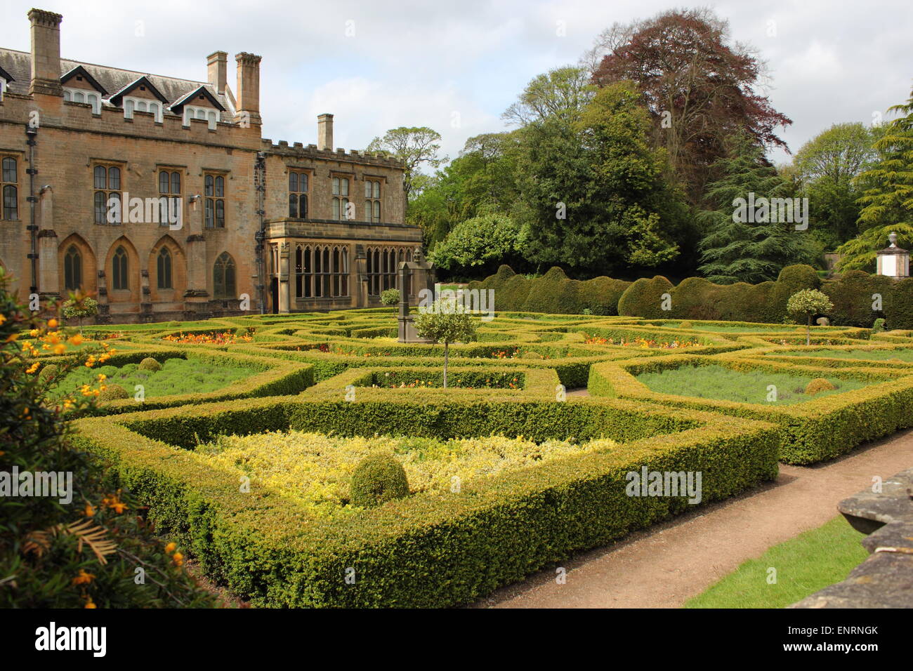 Newstead Abbey spanischer Garten und Orangerie Stockfoto