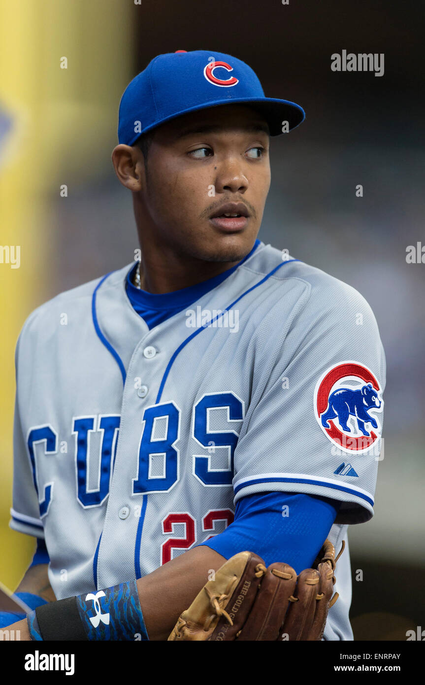 Milwaukee, WI, USA. 9. Mai 2015. Chicago Cubs zweiter Basisspieler Addison Russell #22 vor dem Hauptliga-Baseball-Spiel zwischen den Milwaukee Brewers und den Chicago Cubs im Miller Park in Milwaukee, Wisconsin. John Fisher/CSM/Alamy Live-Nachrichten Stockfoto