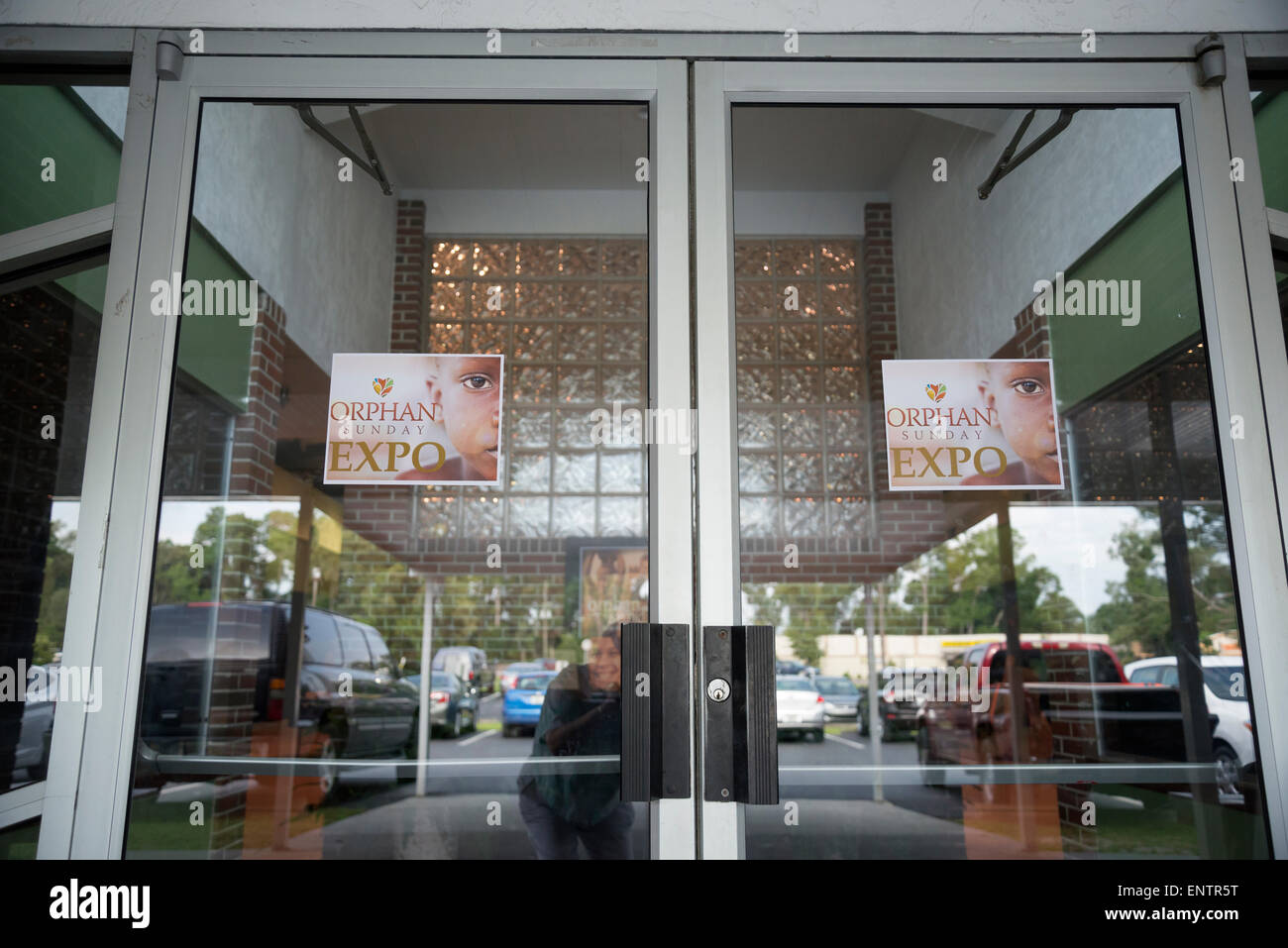 Verwaiste Sonntag Expo am ersten Baptist Kirche des hohen Federn in Nordflorida. Stockfoto