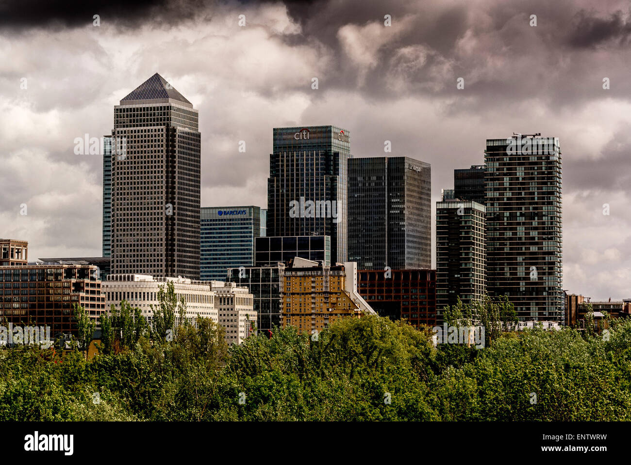 Blick auf Canary Wharf von Stave Hill, Rotherhithe, London. Stockfoto