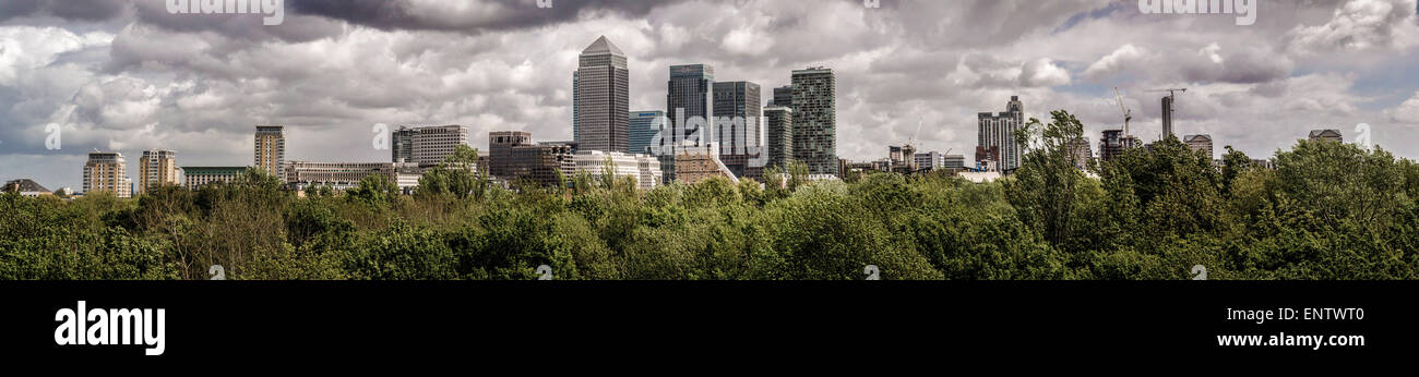Blick auf Canary Wharf von Stave Hill, Rotherhithe, London. Stockfoto