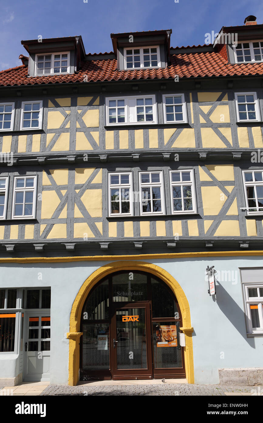Ein Fachwerkbau in Bad Langensalza, Deutschland. Die Thüringer Stadt hat einen historischen Stadtkern. Stockfoto