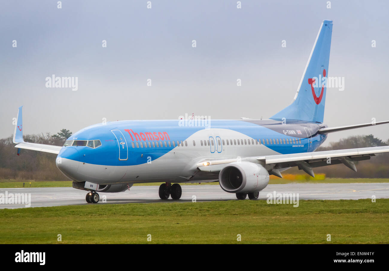 Thomson Airways Boeing 737-800 NG nächste Gen G-TÜRK'SCHEN landete nur am Manchester Airport Stockfoto