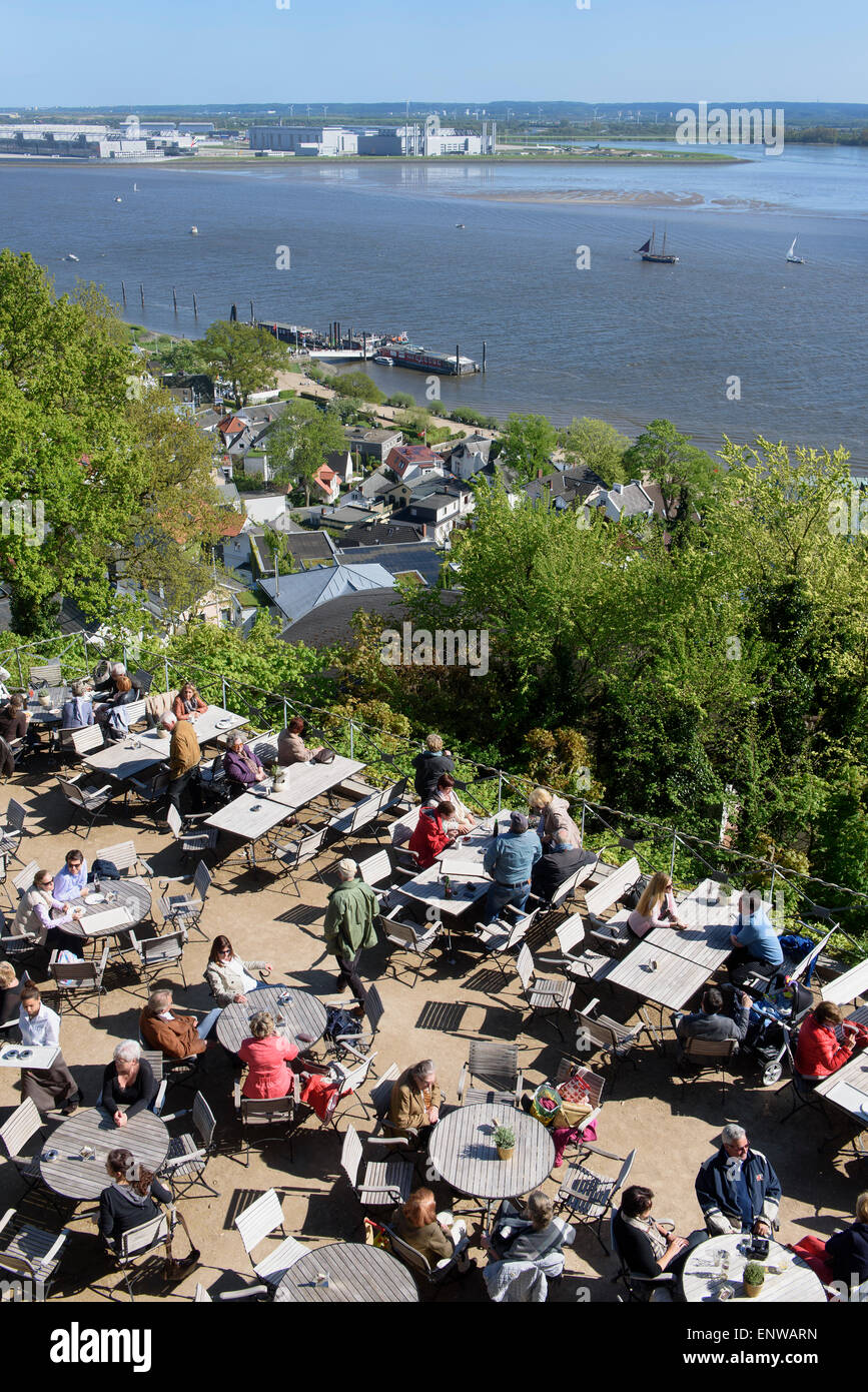 Blick vom Süllberg-Restaurant auf der Riveer Elbe, Hamburg-Blankenese, Deutschland Stockfoto