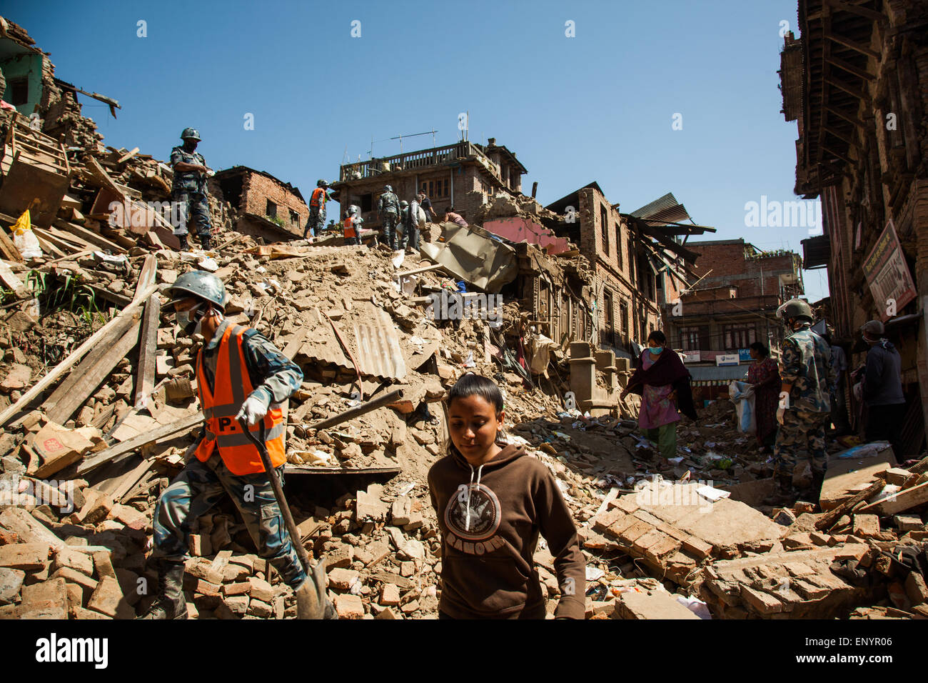 Condiitons haben nicht viel in Nepal nach einem Jahr durchgestrichen Erdbeben in der Himalaya-Region geändert. Stockfoto