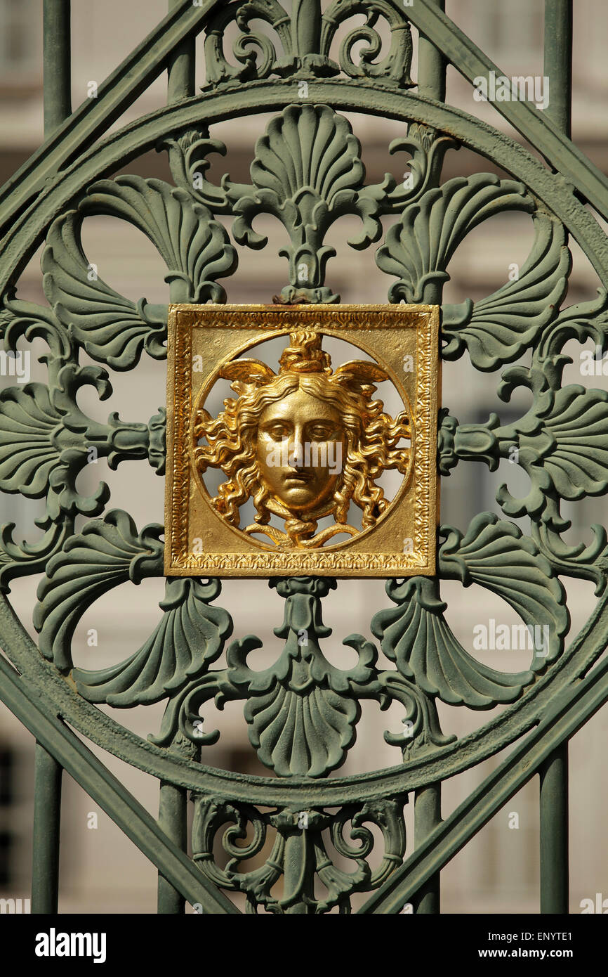 Detail des Zauns an der Royal Palace (Palazzo Reale) in Turin Stockfoto