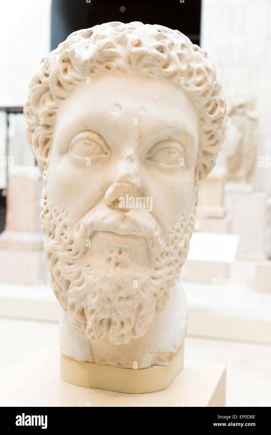 Alten Marmorbüste des Roman Emperor Marcus Aurelius im nationalen archäologischen Museum von Spanien, Madrid Stockfoto