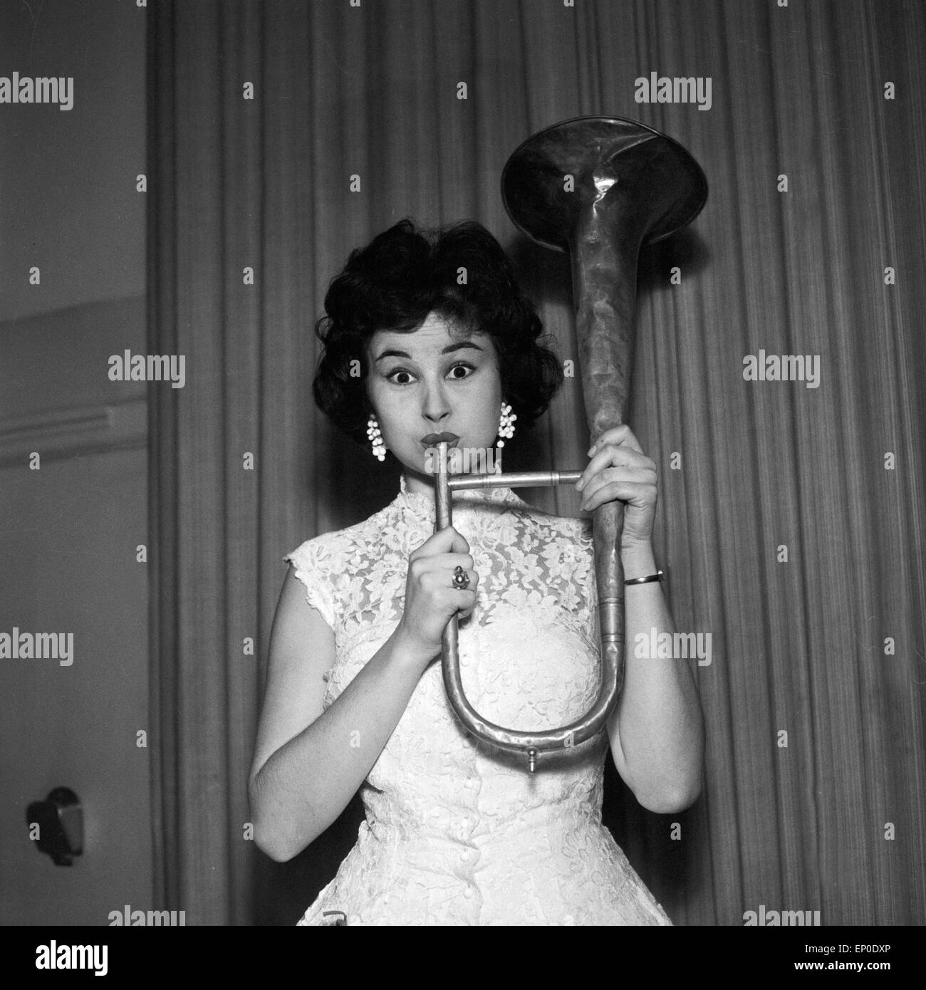 Deutsche Fictitious character Evi Kent im November 1956. Die deutsche Schauspielerin Evi Kent im November 1956. Stockfoto