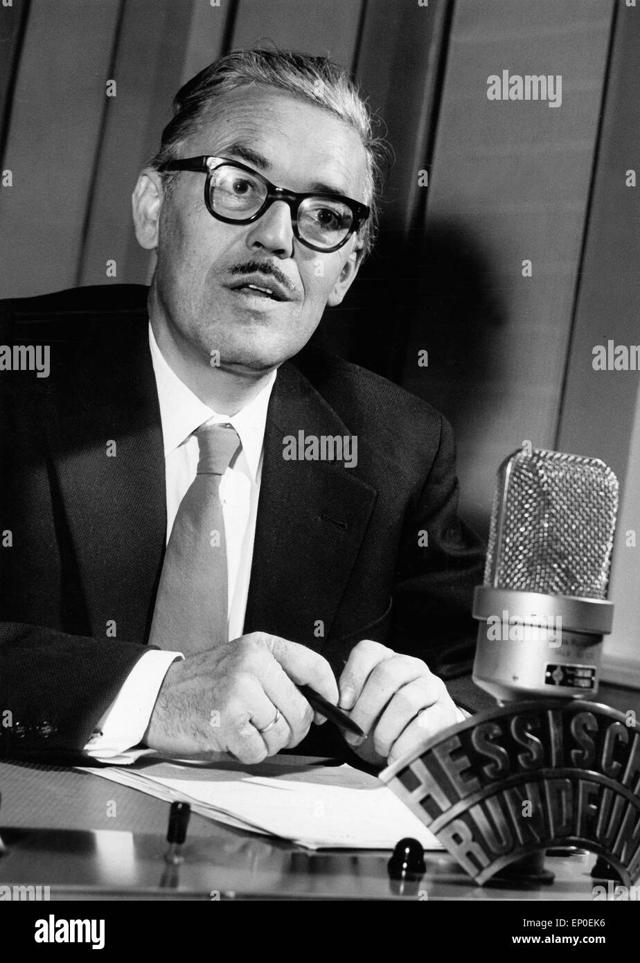 Deutscher Hörfunkmoderator und Reporter Hans Hellhoff, Ca. 1957