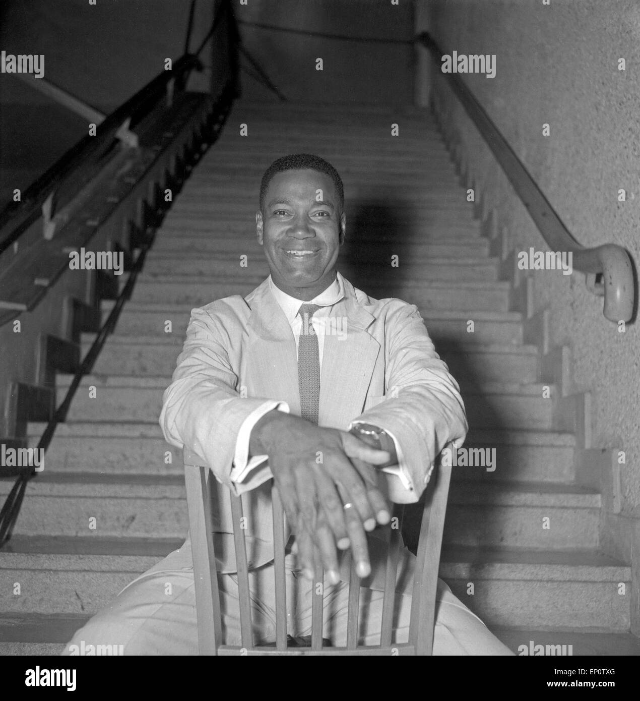 Der U.S.-Amerikanische Sänger Kenneth Spencer in Hamburg 1956. US-amerikanischer Sänger Kenneth Spencer an Hamburg 1956. Stockfoto