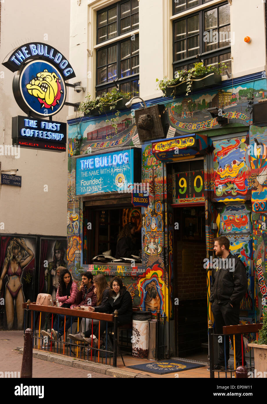 Die Bulldogge behauptet, Amsterdams erste Cannabis-Coffee-Shop. Stockfoto