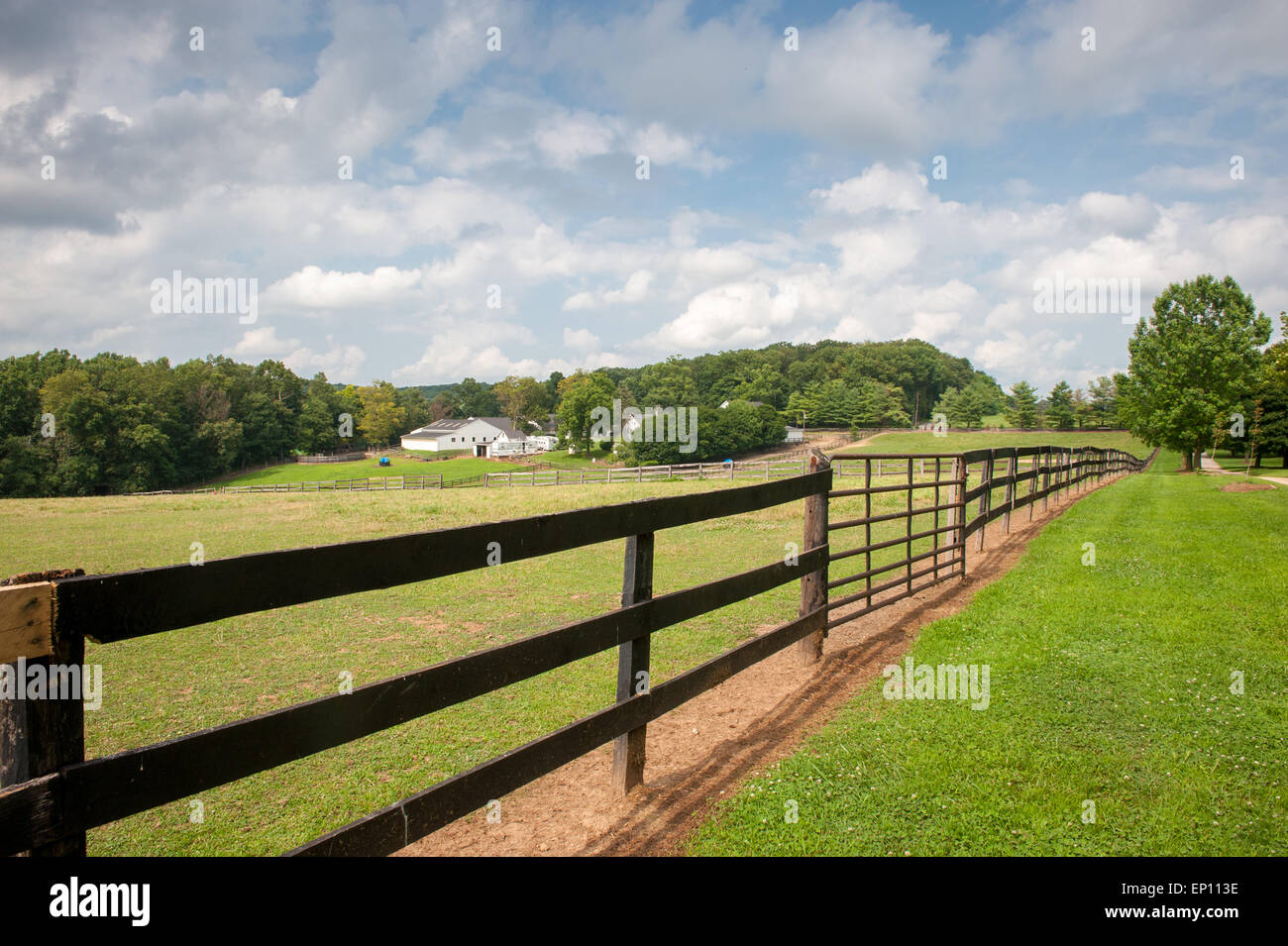 Holzzaun am Reiterhof in der Nähe von Freeland, Maryland, USA Stockfoto