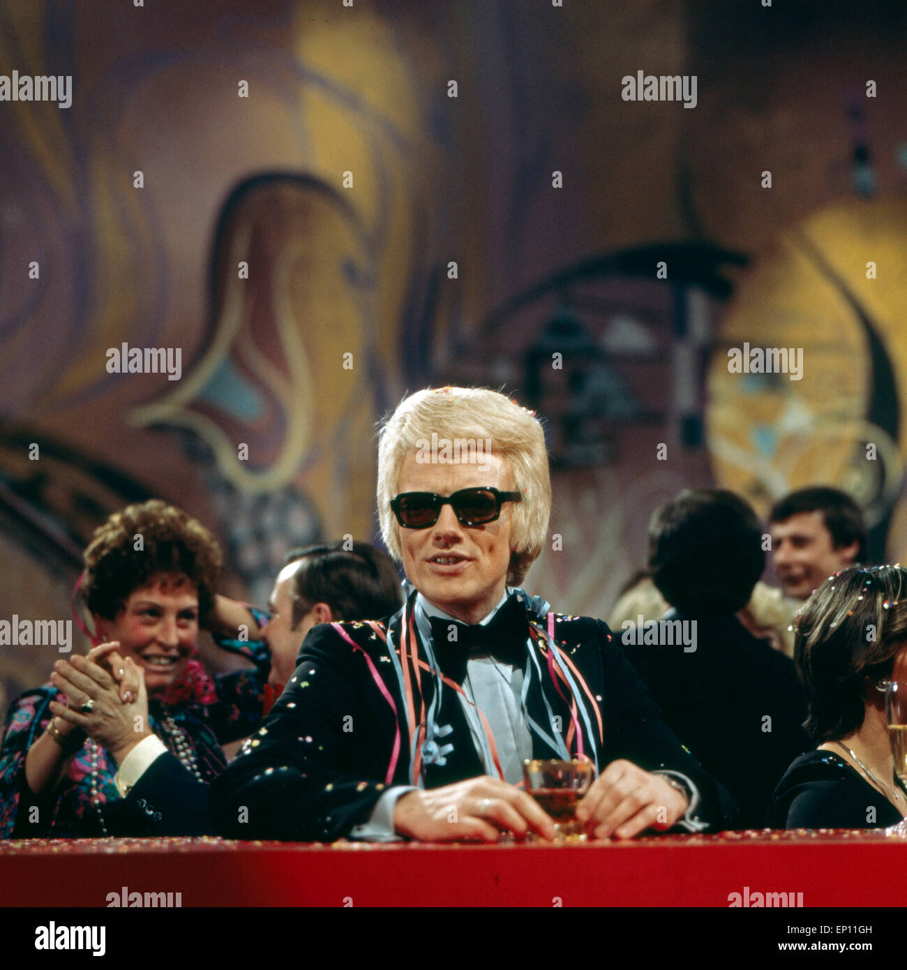 Deutscher Sänger Heino beim Auftritt in einer Fernsehshow, Deutschland