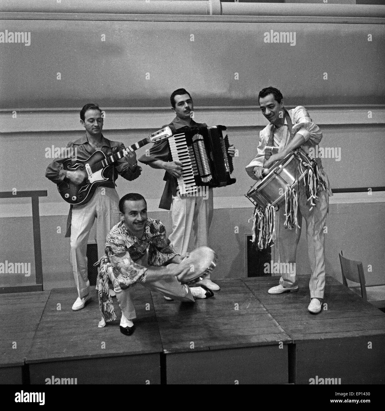 Ein Brasilianisches Quartett, 1950er Jahre Deutschland. Ein brasilianisches musikalisches Quartett, Deutschland der 1950er Jahre. Stockfoto