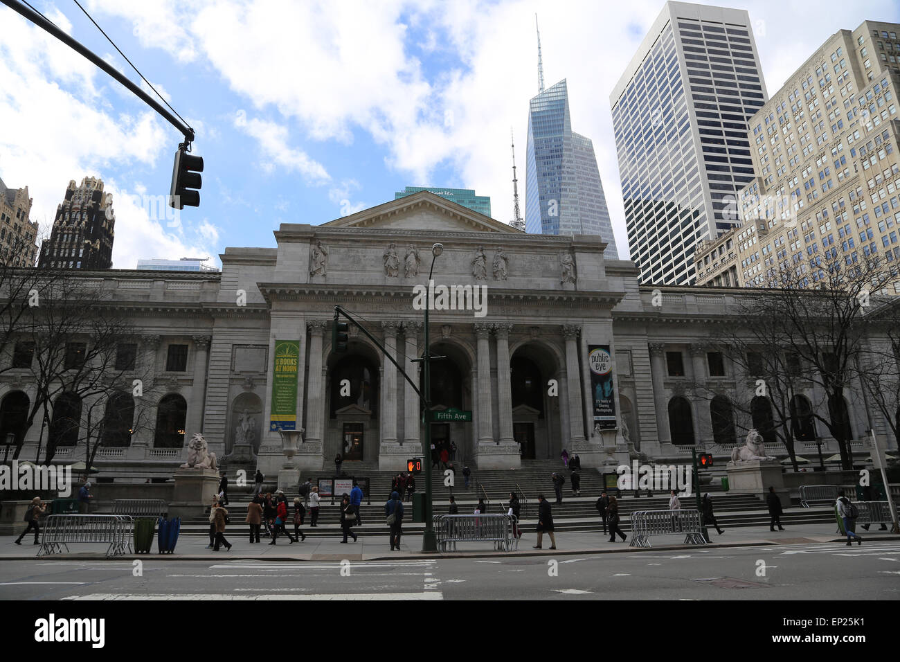 USA. New York City. New York Public Library Haupt Bracnh. Lower Manhattan. Fassade. Von außen. Stockfoto