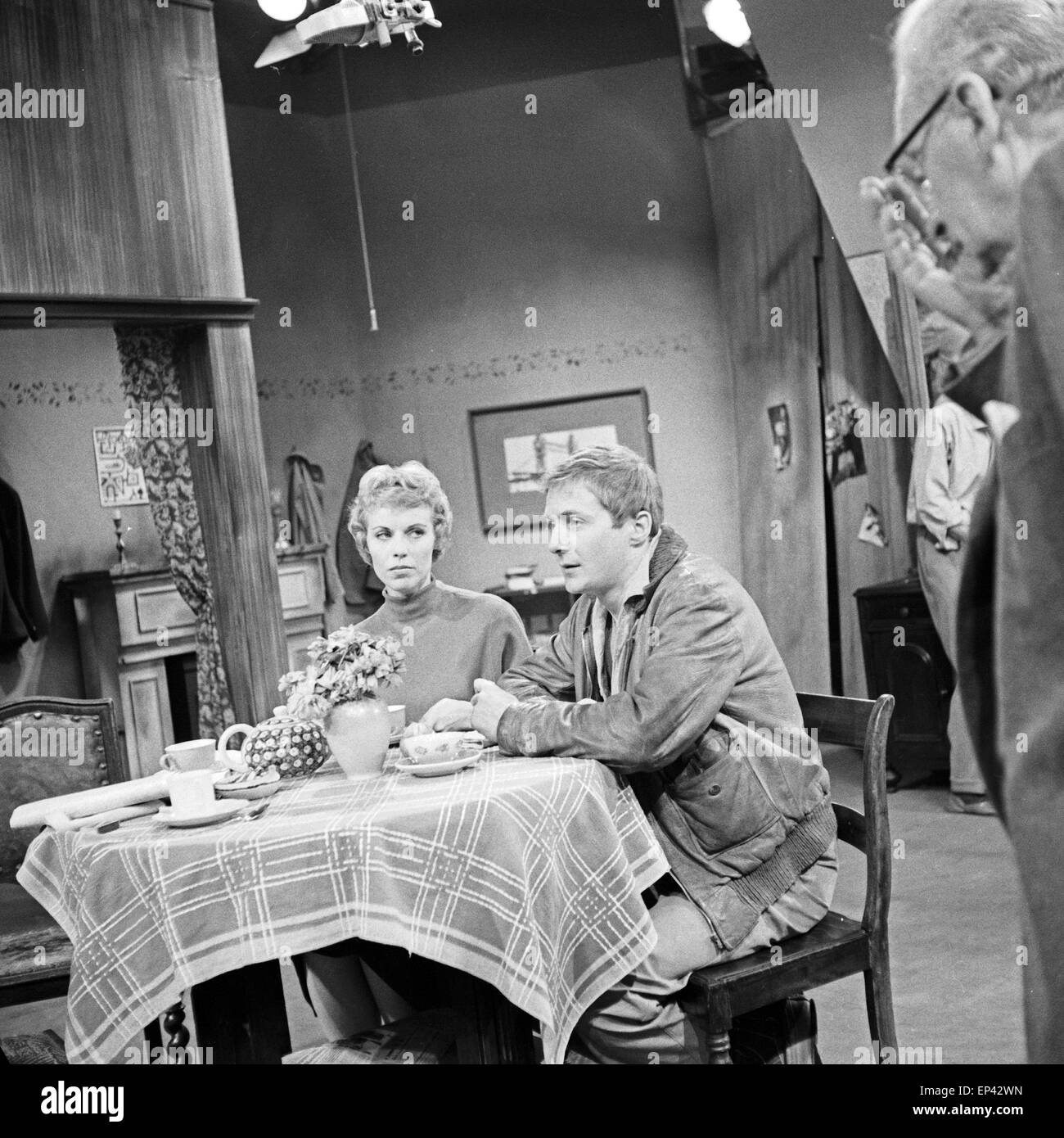 Blick Zurück Im Zorn, Fernsehspiel, Deutschland 1958, Regie: John Olden, Monia: Werner Bruhns, Hilde Mikulicz Stockfoto