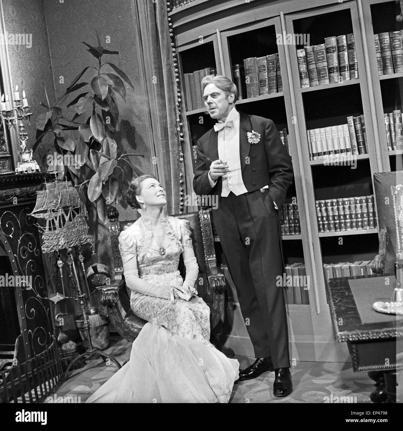 Ein Verkaufsprozesse Gatte, Fernsehfilm, Deutschland 1958, Regie: Hanns Farenburg, Monia: Hilde Weissner, Marius Goring Stockfoto