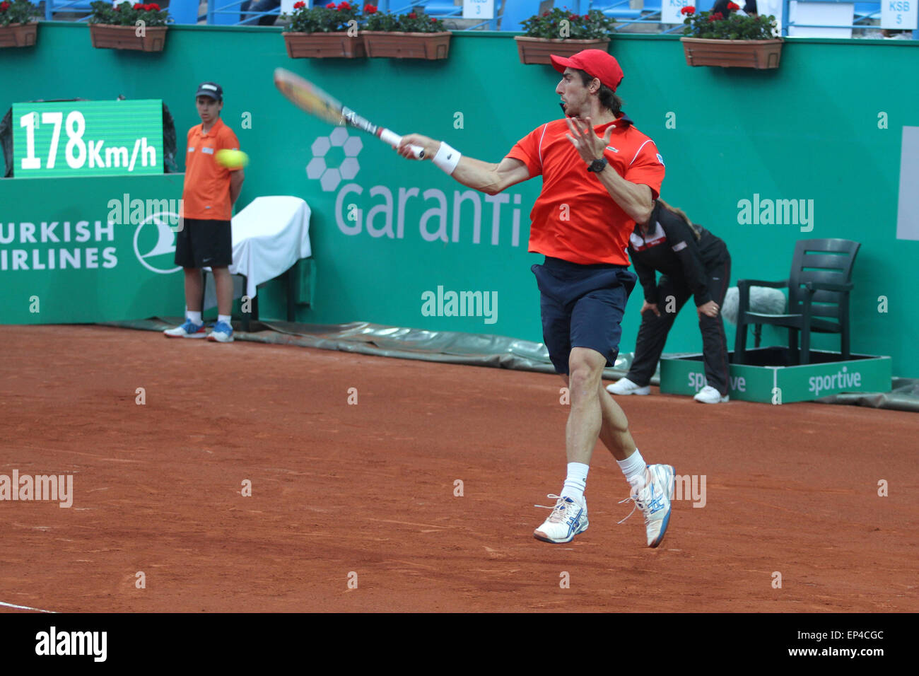 ISTANBUL, Türkei - 1. Mai 2015: Uruguayische Spieler Pablo Cuevas in Aktion während Viertelfinale match gegen brasilianische Spieler Tho Stockfoto