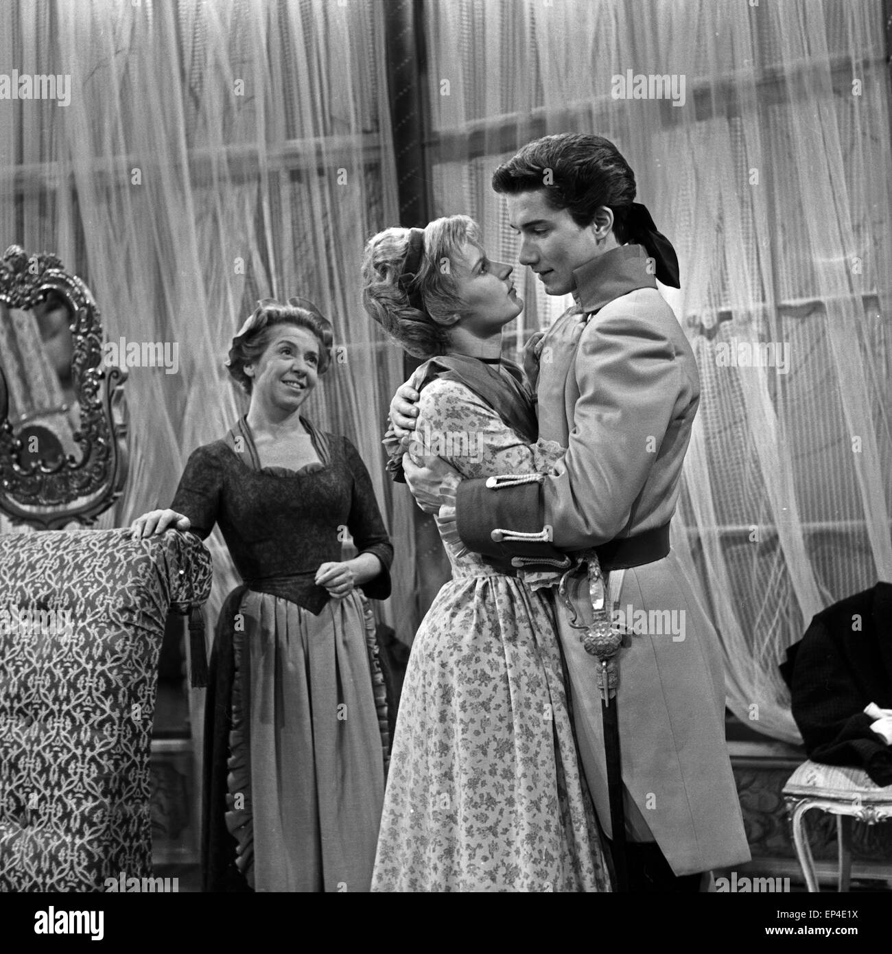 Kabale Und Liebe, Fernsehspiel, Deutschland 1958, Regie: Harald Braun, Monia: Inge Meysel, Heidi Mentz, Christian Wolff Stockfoto