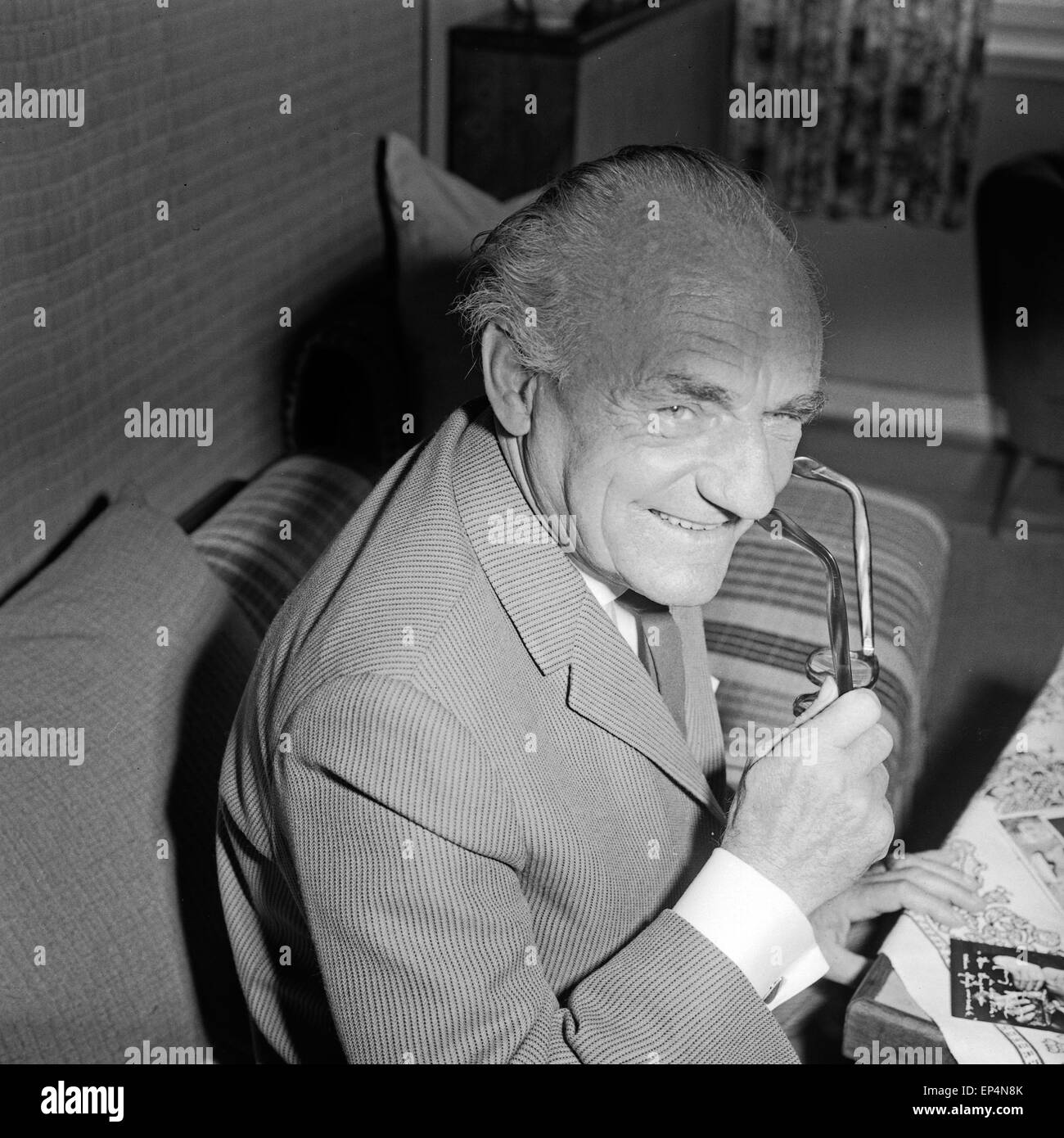 Henry Vahl Henry Vahl