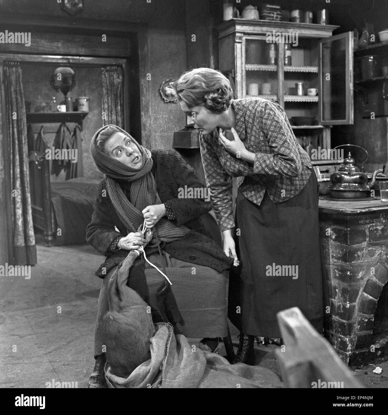 Schauspielerin hilde sessak Fotos und Bildmaterial in hoher Auflösung