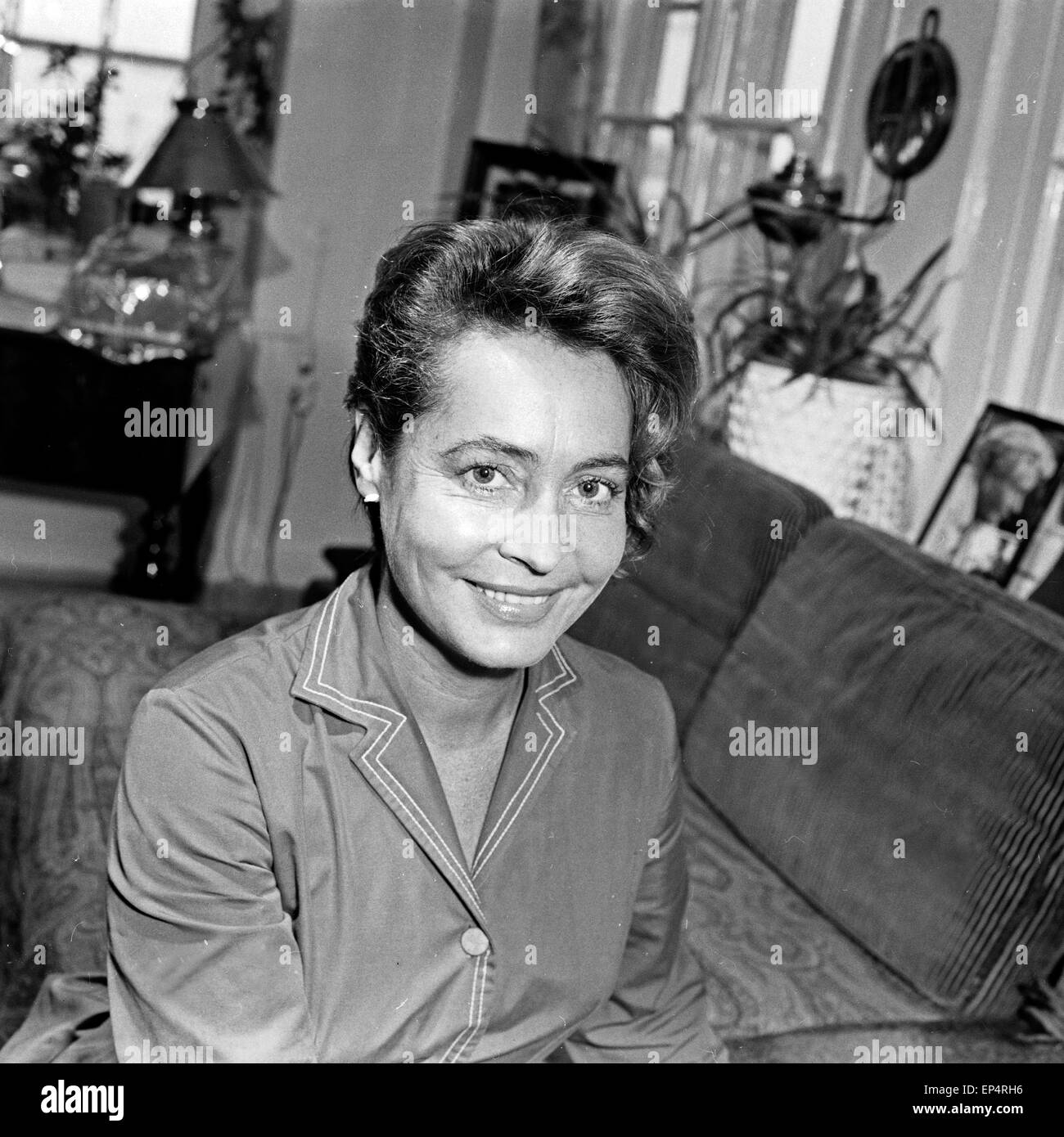 Deutsche Fictitious character Hannelore Schroth, Deutschland 1960er