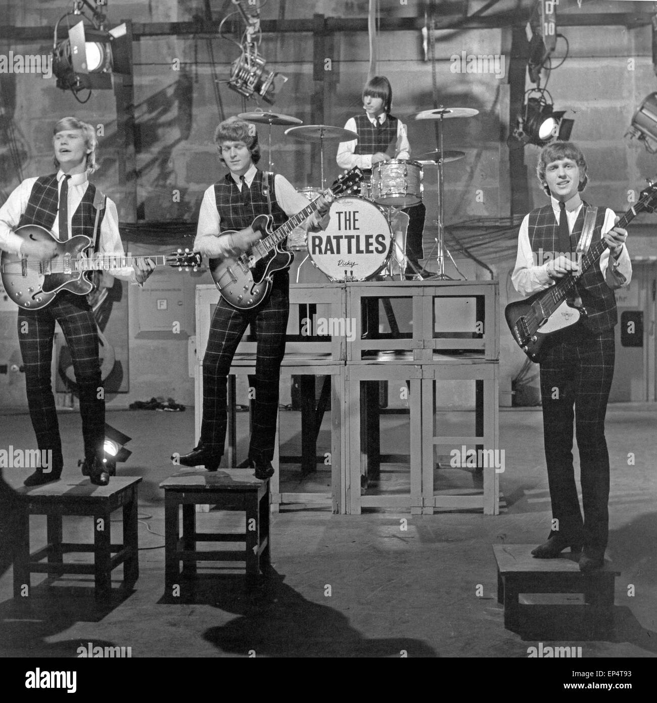 Deutsche Beatband "RASSELN", in der, wie man ohne Rahmen" im ZDF, Deutschland 1960er Jahre. Deutsche Beat Band" den Rasseln' Stockfoto