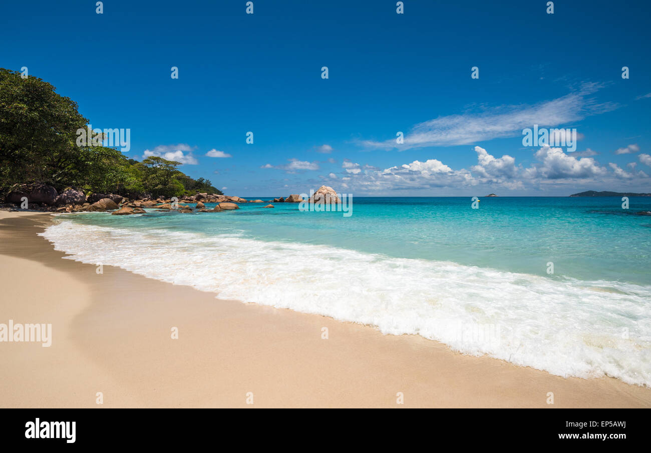 Tropische Insel Strand Anse Lazio, Praslin, Seychellen Stockfoto Tropische Insel Strand Anse Lazio, Praslin, Seychellen Stockfoto