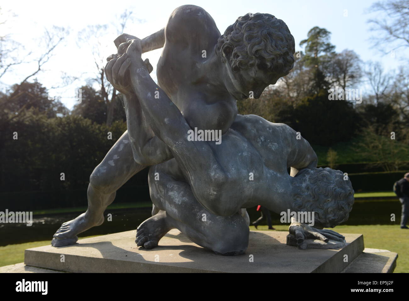 eine Statue in den Besitz des national Trust Studley Royal und Brunnen Abtei Wassergärten Stockfoto