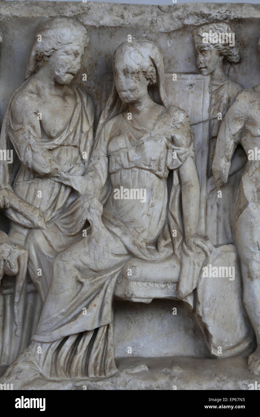 Sarkophag. Mythos Medea. Versand von Geschenken, Creusas Tod. Marmor. 150-170 N. CHR.. Rom. Römische Nationalmuseum. Stockfoto