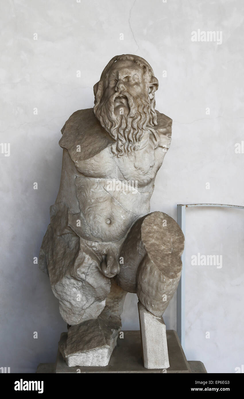 Silen auf den Knien. Marmor. 2 t-2. C. AD. Rom. Römische Nationalmuseum. Thermen des Diokletian. Rom. Italien. Stockfoto