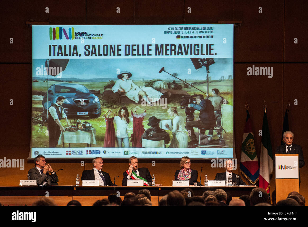 Turin, Italien. 14. Mai 2015. XXVIII internationale Buchmesse. Einweihung Sergio Mattarella der Präsident der italienischen Republik: wirklich Easy Star/Alamy Live News Stockfoto