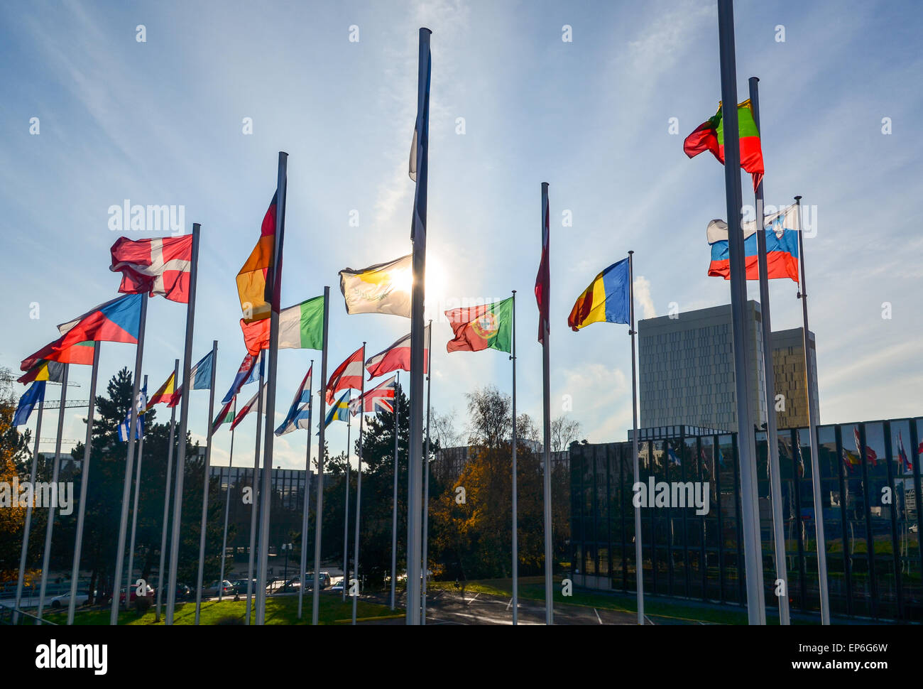 Flaggen der Länder der Europäischen Union an der Europäischen Kommission, Europaviertel, Luxemburg Stockfoto