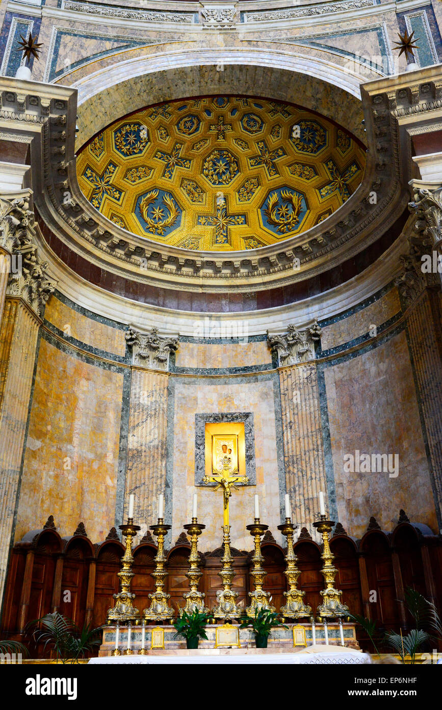 Altar der Pantheon Rom Italien IT EU Europa Stockfoto