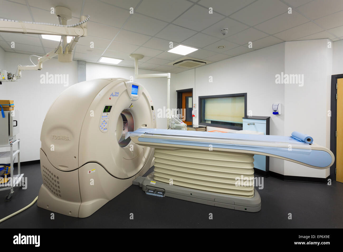 MRI Scanner Magnet-Resonanz-Tomographie Hospital Medical Imaging Abteilung im Krankenhaus Stockfoto