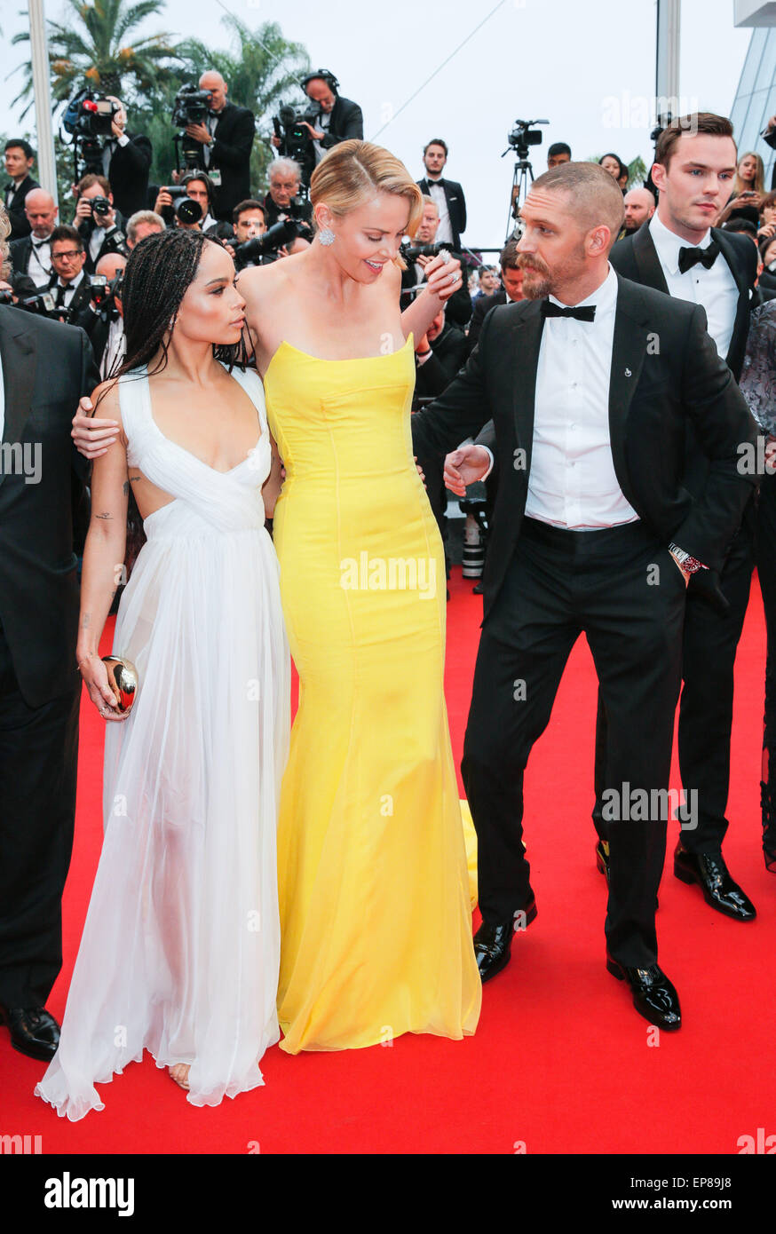 Cannes, Frankreich. 14. Mai 2015. Schauspieler Tom Hardy, Charlize Theron, Nicholas Hoult, Zoe Kravitz Mad Max: Fury Road, Premiere 68 Th Cannes Film-Festival Cannes, Frankreich 14. Mai 2015 Dit77945 Credit: Allstar Bild Bibliothek/Alamy Live-Nachrichten Stockfoto