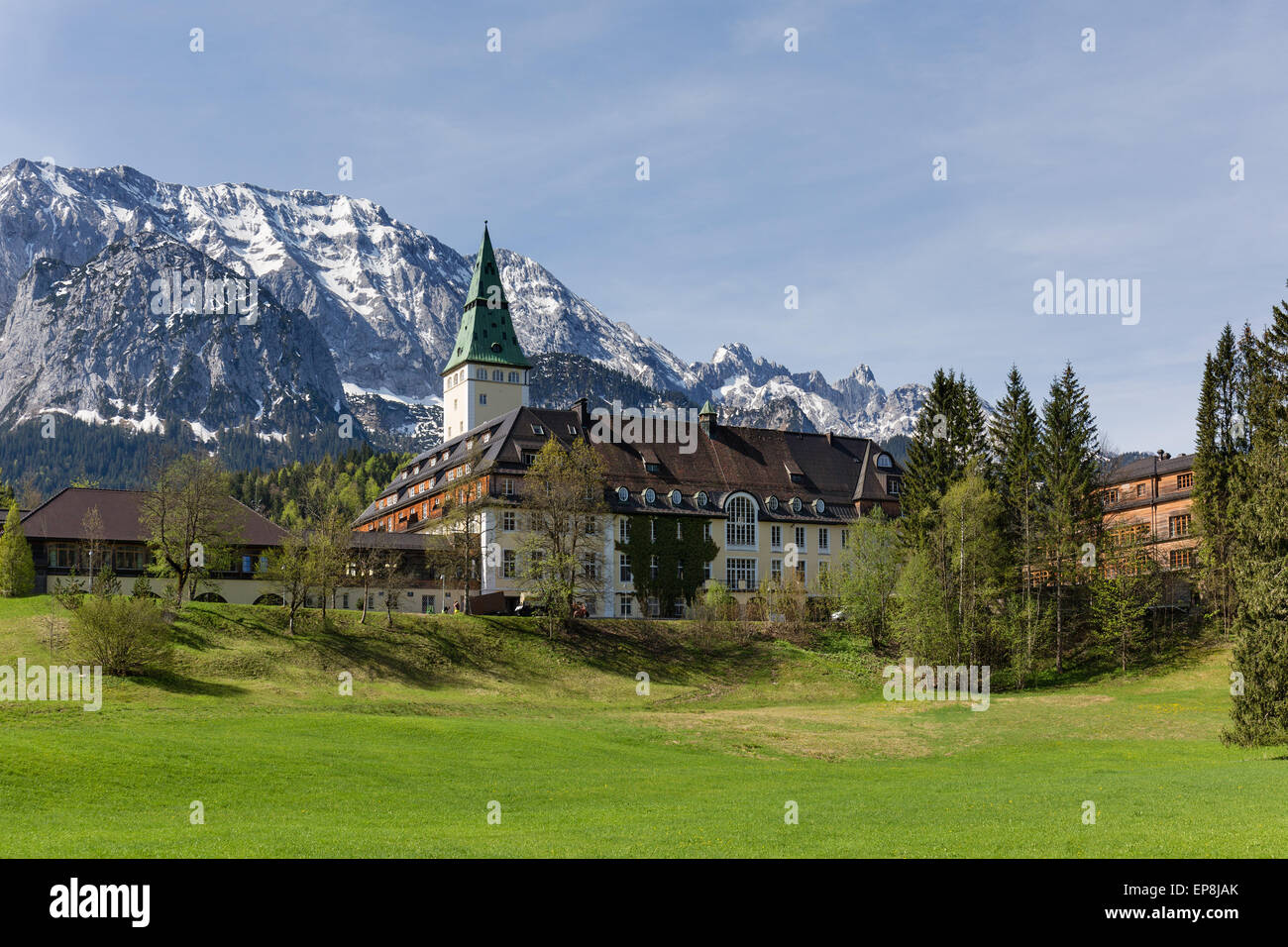 Schlosshotel Schloss Elmau, Veranstaltungsort des G7-Gipfels in 2015, Klais, Wettersteingebirge, Werdenfelser Land, Oberbayern Stockfoto