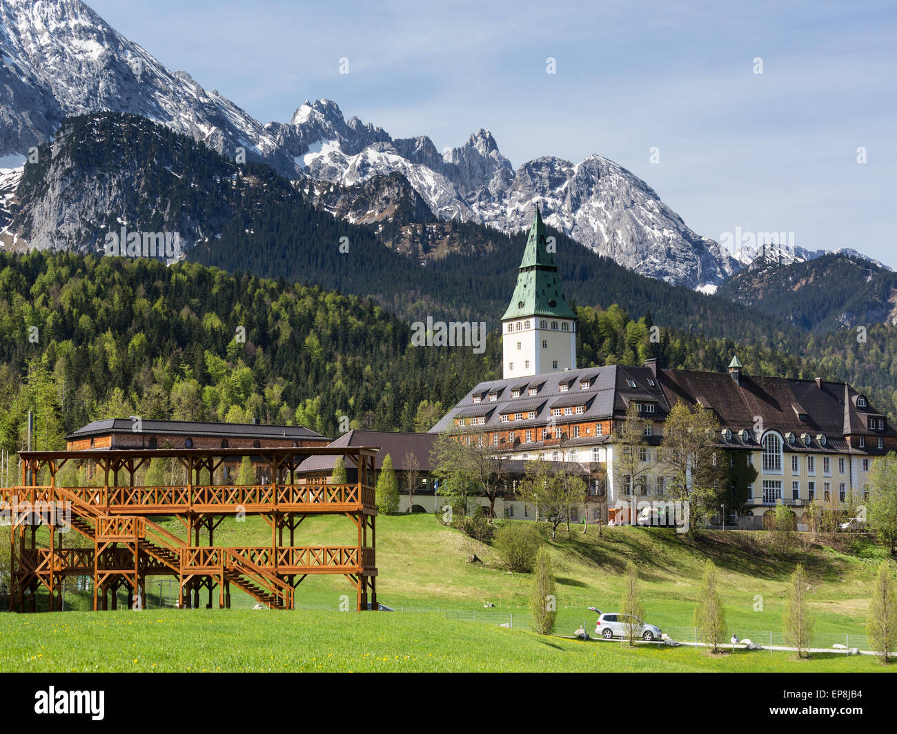 Schlosshotel Schloss Elmau, Veranstaltungsort des G7-Gipfels in 2015, Stand im Presse-Center auf der linken Seite, Klais, Wettersteingebirge Stockfoto