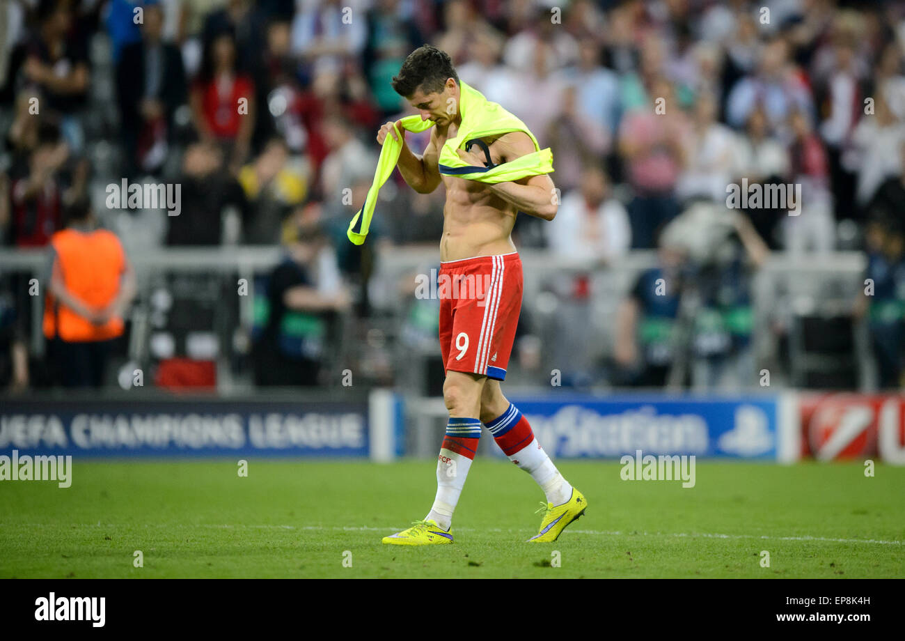 Münchens Robert Lewandowski reagiert nach Halbfinale Champions League
