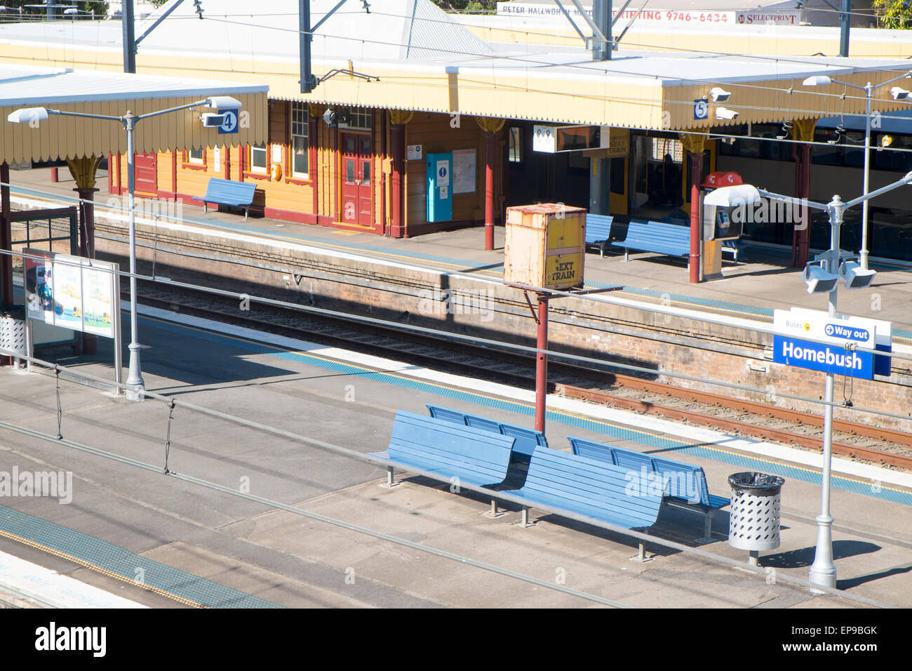Homebush Bahnhof vorbei instandgehalten Sydney Züge in western Sydney, Australien Stockfoto