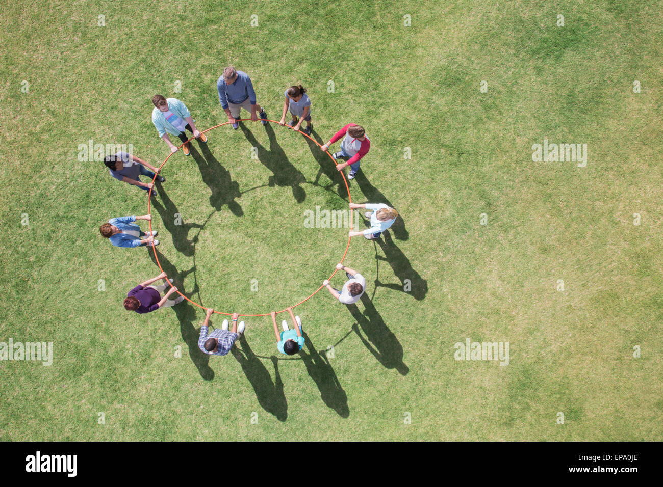 Team verbundenen Kreis Kunststoff hoop Stockfoto