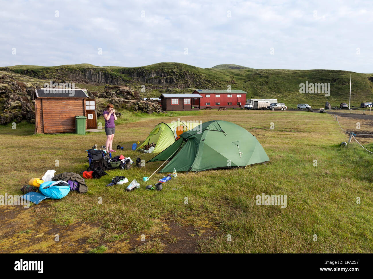 Camping und Hütten am Holaskjol Island Stockfoto