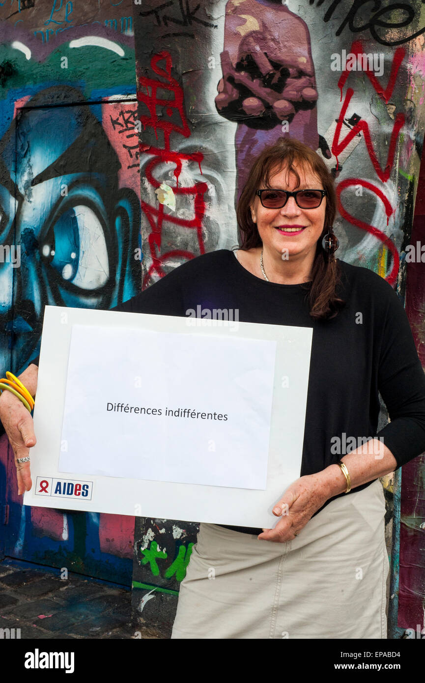 Paris, Frankreich, ADJUTANTEN Kampagne gegen Homophobie, IDAHOT, Portrait mit Frau mit Diskriminierung bekämpfen Protest anmelden Stockfoto